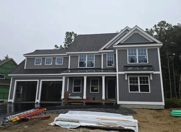 16 Tallarico Street #24, Litchfield, NH 03052