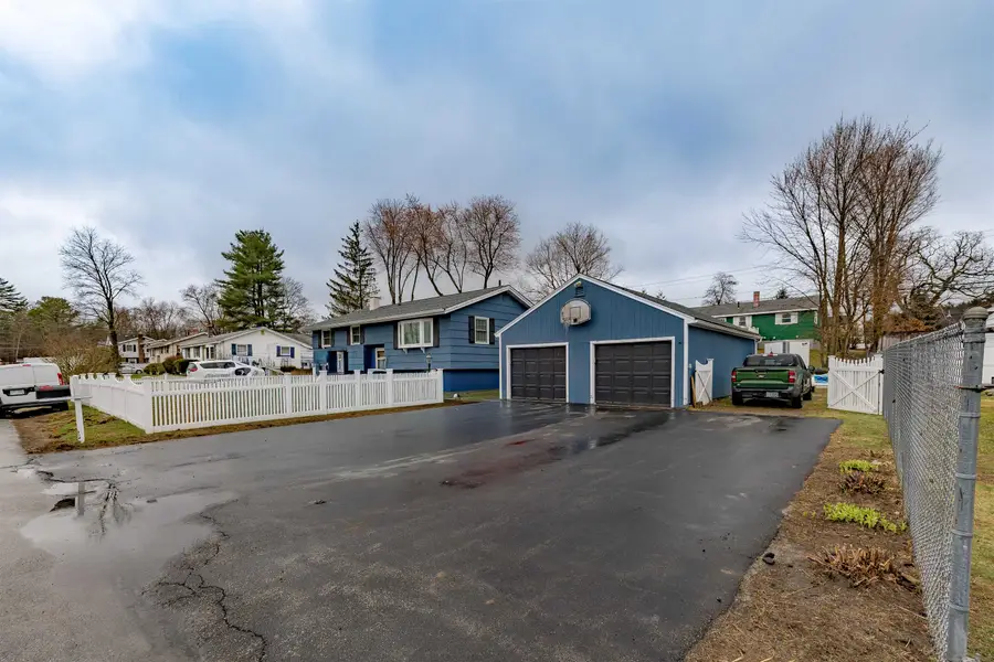 25 Pelham Street, Nashua, NH 03063 - #2