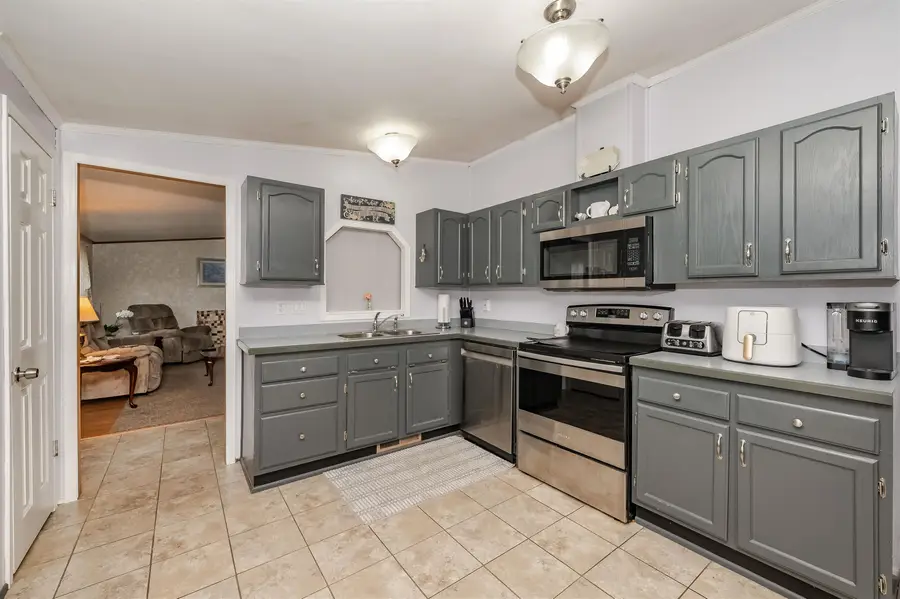 11 Falkland Lane, Rochester, NH 03867 - #2