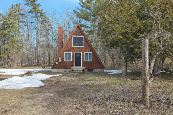 140 Sidetrack Road, Conway, NH 03860