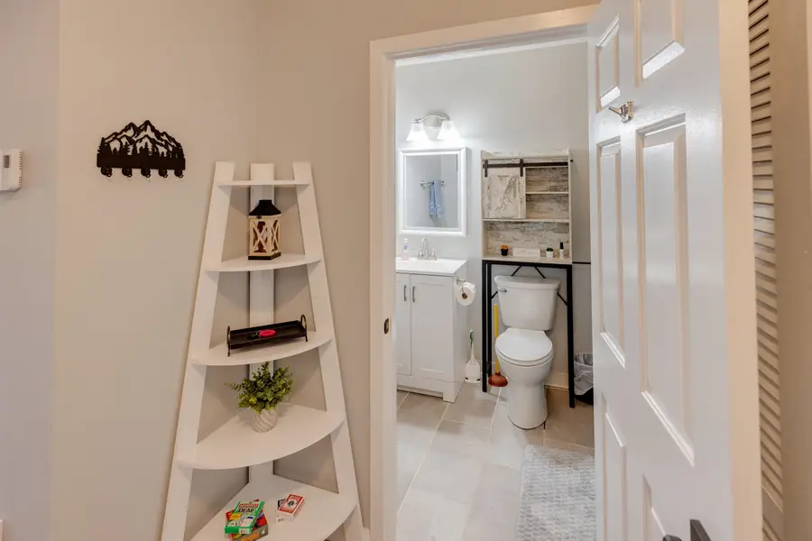 36 Lodge Road #C102, Lincoln, NH 03251 - #3