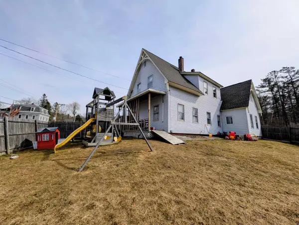 48 Grove Street, Littleton, NH 03561