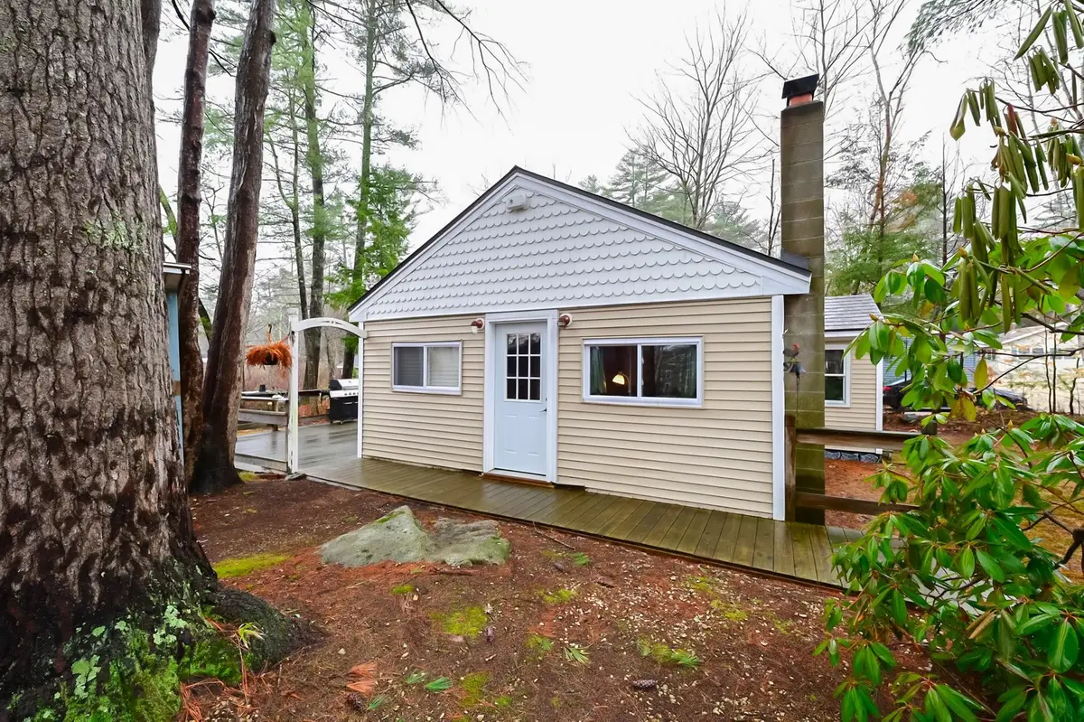 3 Hollywood Avenue, Raymond, NH 03077 - #1