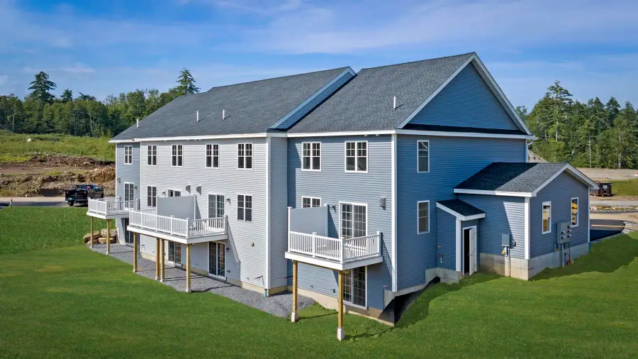 69 Crestview Way, Raymond, NH 03077 - #3