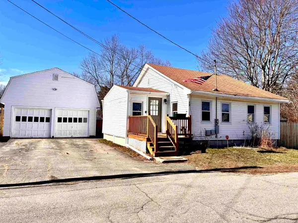 12 Lawn Avenue, Rochester, NH 03867