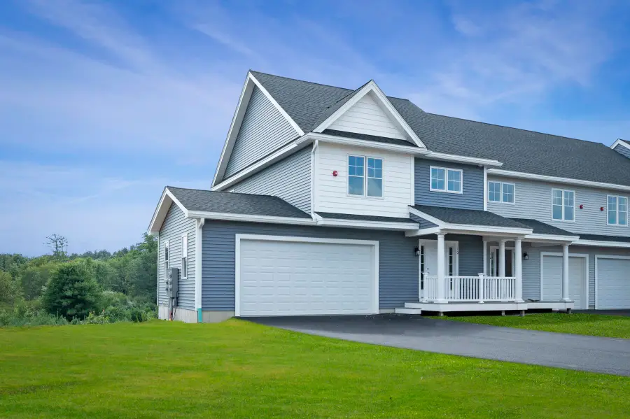 75 Crestview Way, Raymond, NH 03077 - #2