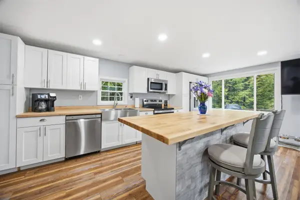 144 Halls Brook Road, Rumney, NH 03266