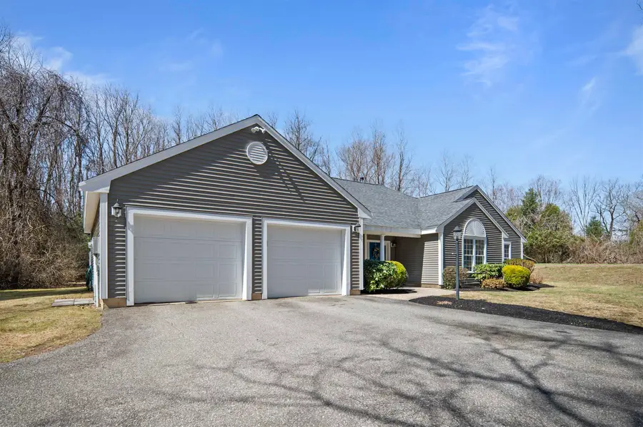 64 Cottage Road, Kensington, NH 03833 - #2