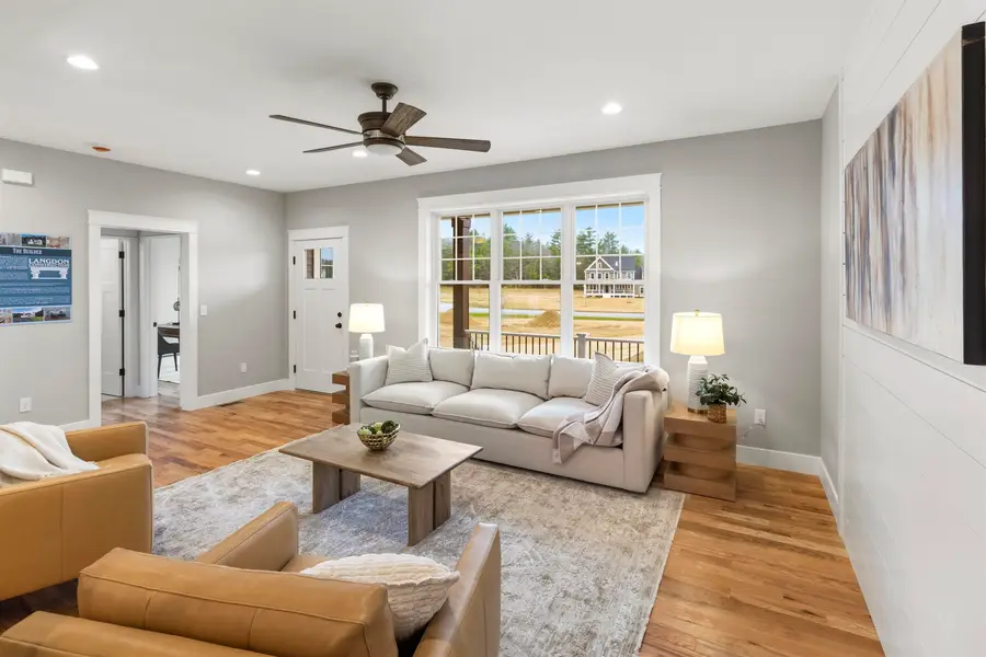 8 Stone Creek Drive, Brentwood, NH 03833 - #2