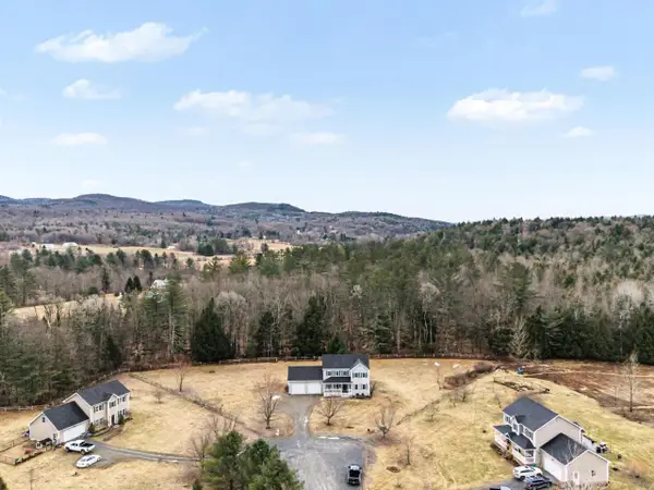 27 Sawmill Lane, Westford, VT 05494