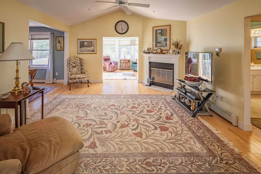 6 Roysann Way, Durham, NH 03824 - #2