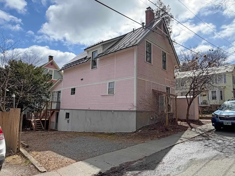 81 Chapin Street, Brattleboro, VT 05301 - #3
