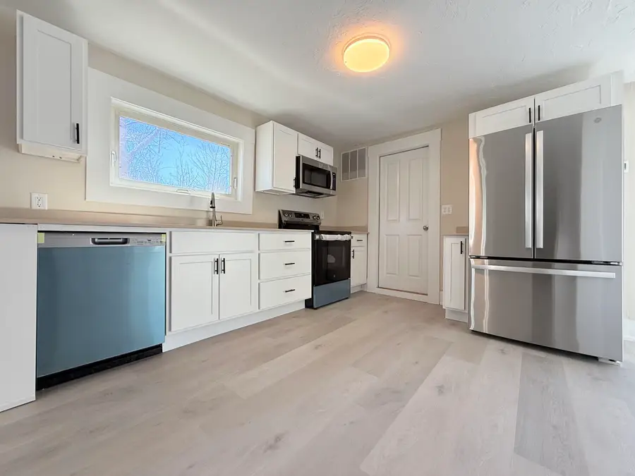 8 Holman Street, Hillsborough, NH 03221 - #2