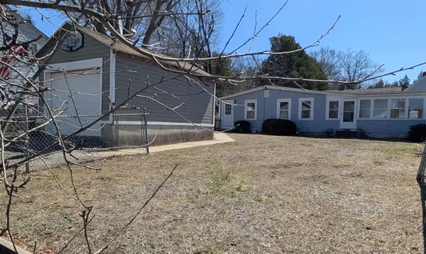 11 Bellevue Street, Manchester, NH 03103