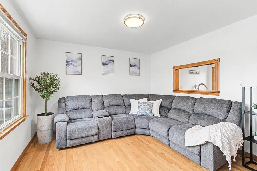 5 Button Drive, Essex Junction, VT 05452 - #3