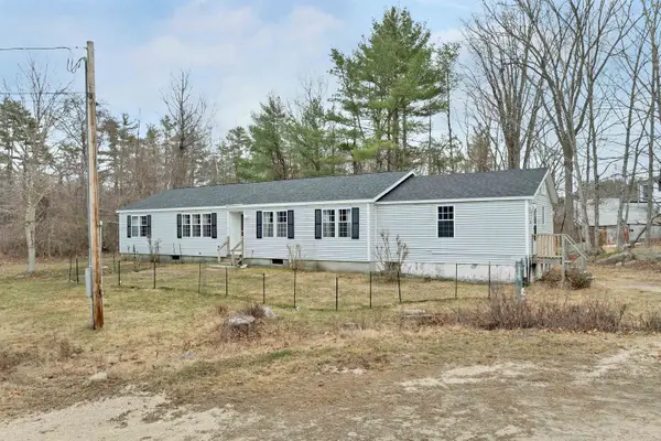 9 Hemlock Drive, Wolfeboro, NH 03894