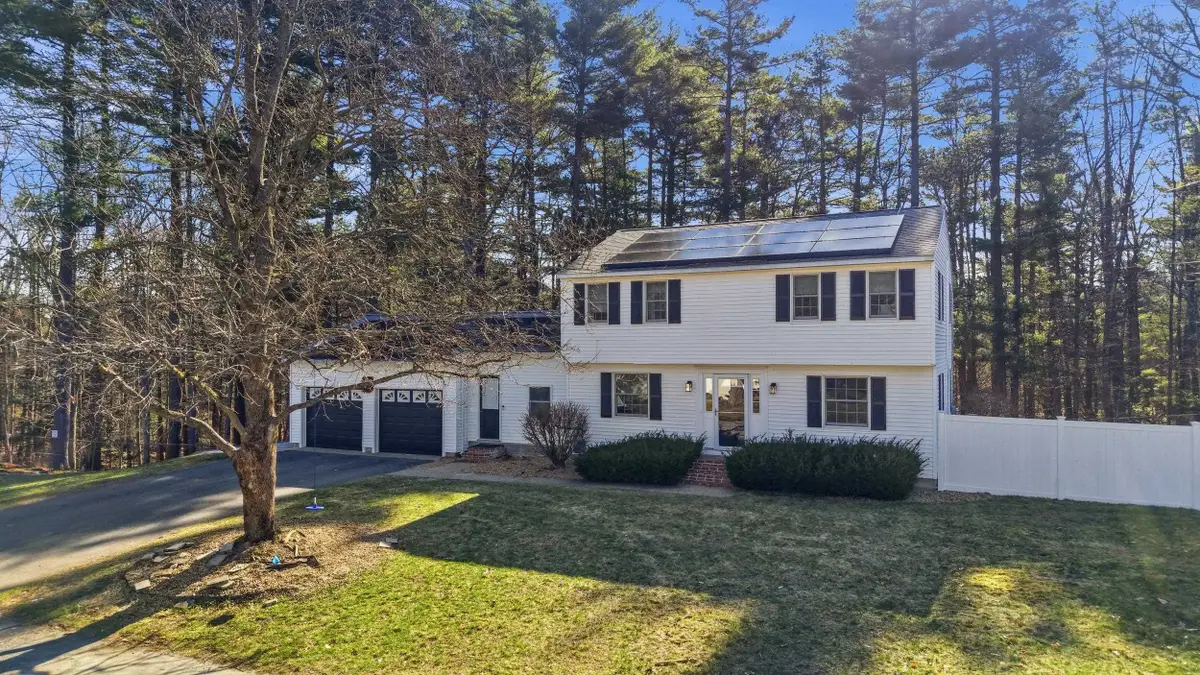 24 Hunters Lane, Nashua, NH 03063 - #1