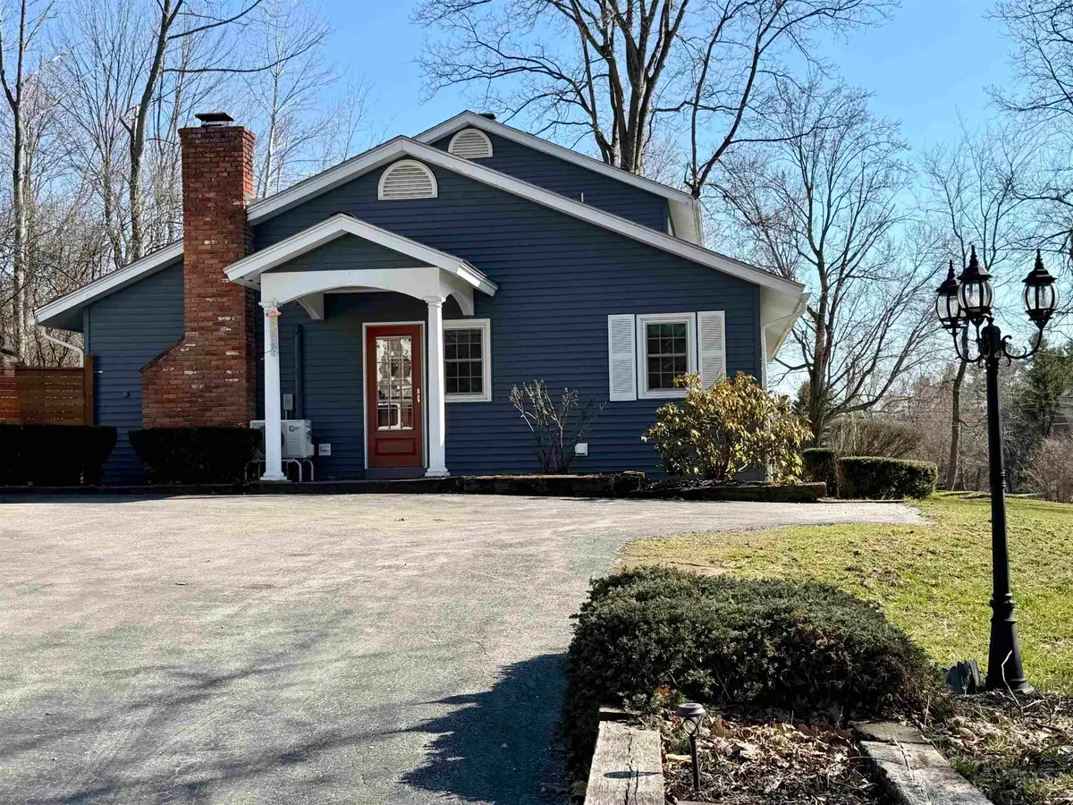 2 Robinwood Lane, Rutland, VT 05701 - #1