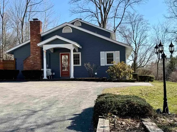 2 Robinwood Lane, Rutland City, VT 05701