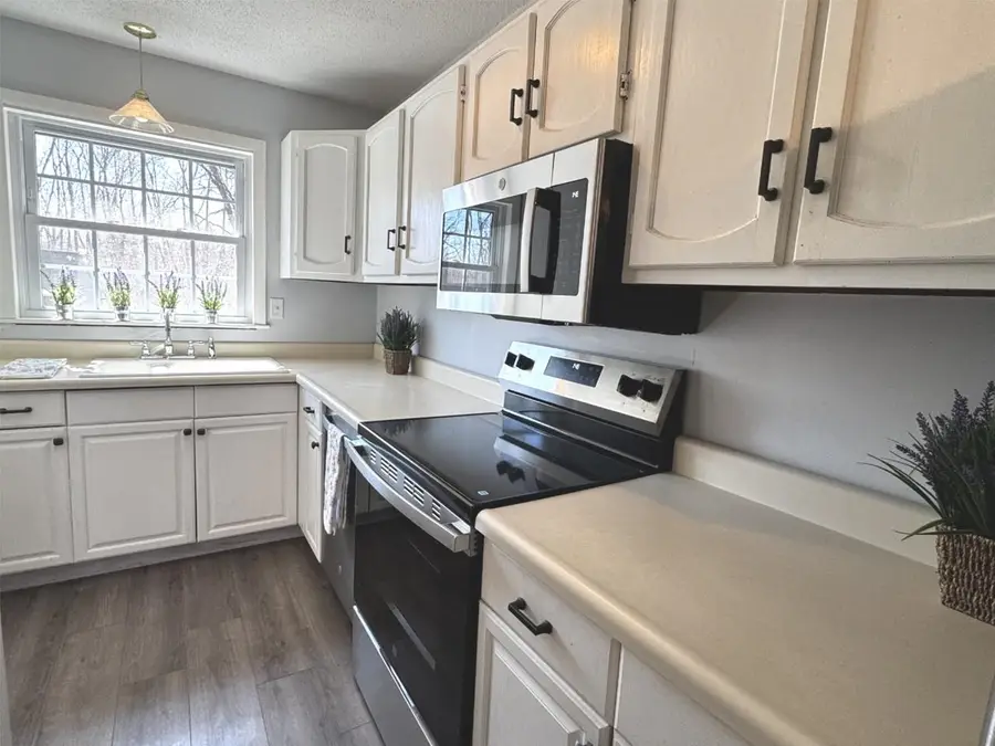 13 Sugartree Lane #G4, Essex Junction, VT 05452 - #2