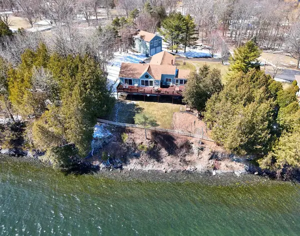 25 Cavendish Cove, South Hero, VT 05486