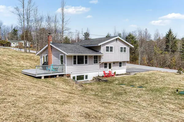 1061 Weeks Hill Road, Stowe, VT 05672