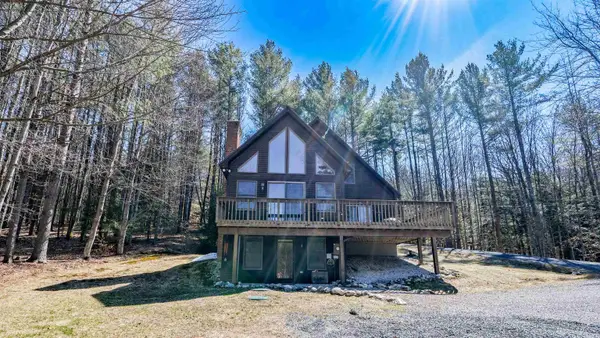 48 Holly Lane, Ludlow, VT 05149