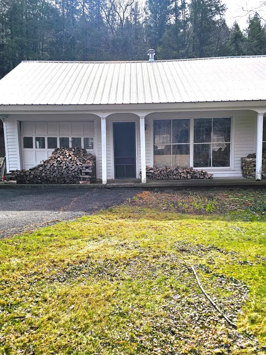 30 Back Street, Newfane, VT 05345 - #3