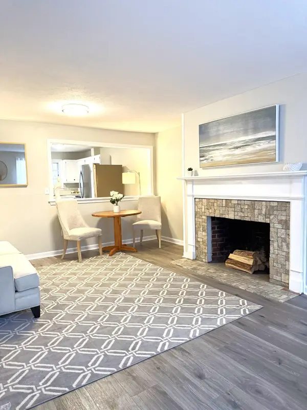 18 Boulder Brook Drive #unit 4, Exeter, NH 03833