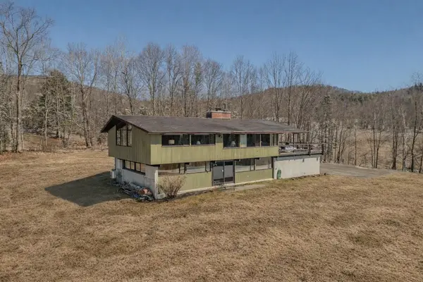 979 Farr Hill Road, Littleton, NH 03561