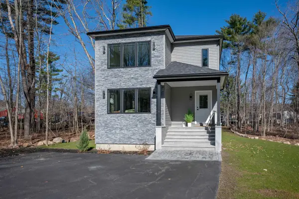 9 Trues Parkway, Sandown, NH 03873