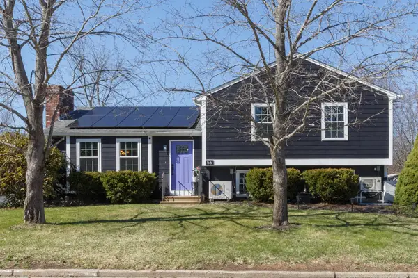 56 Hazelton Court, Manchester, NH 03103