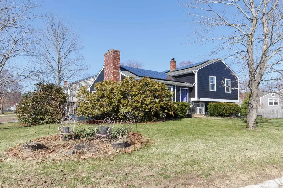 56 Hazelton Court, Manchester, NH 03103 - #2