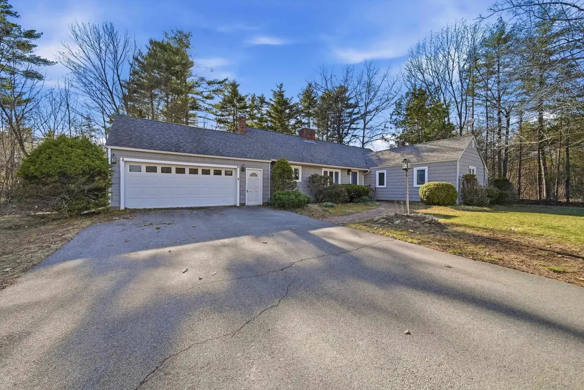 6 Mill Road, Kingston, NH 03848 - #1