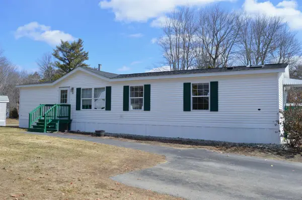 15 South Cranberry Lane, Rochester, NH 03867