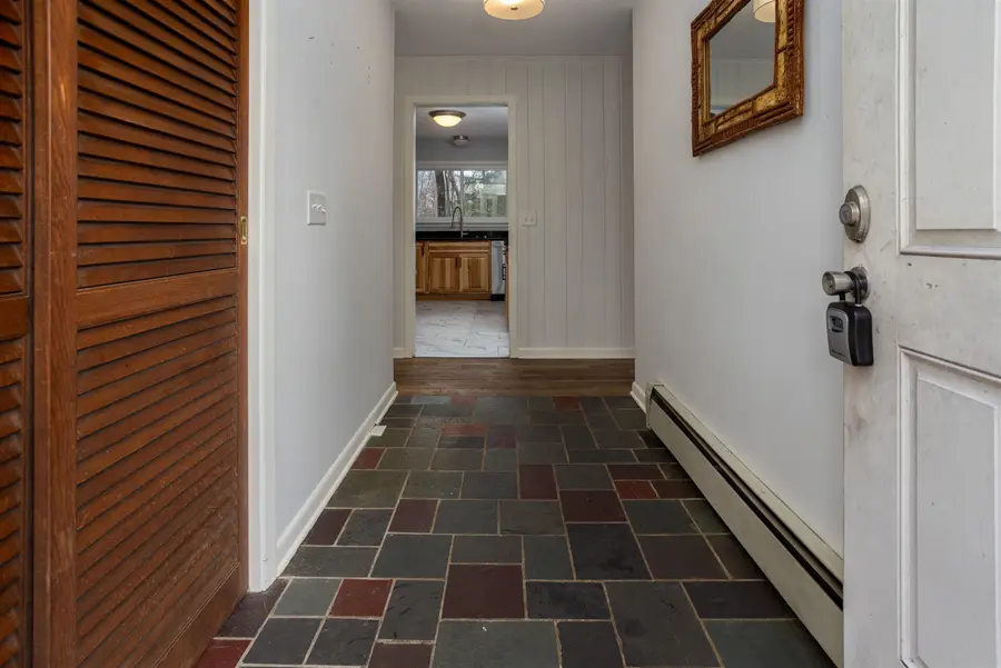 4 Skyline Drive, Essex, VT 05452 - #3