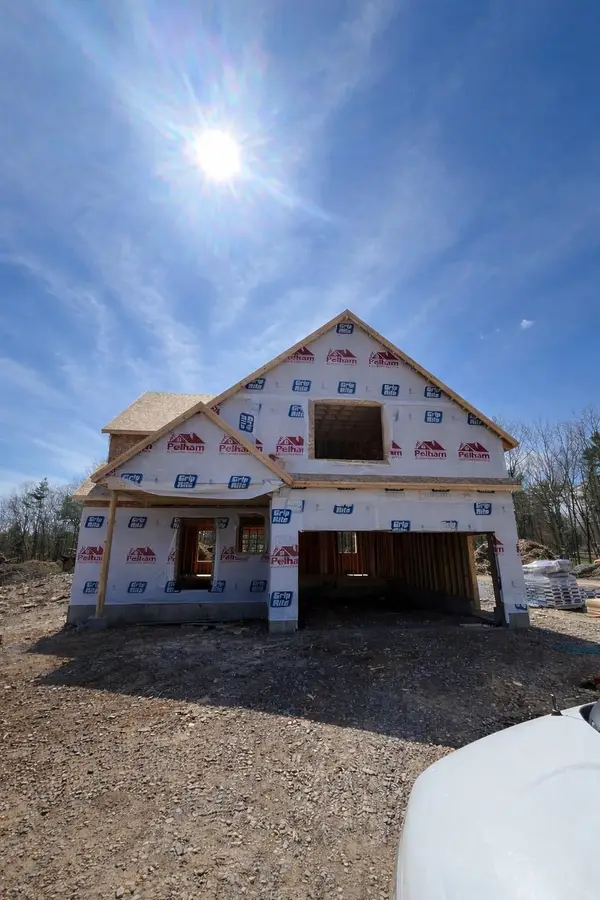 15 Mica Drive #12, Raymond, NH 03077