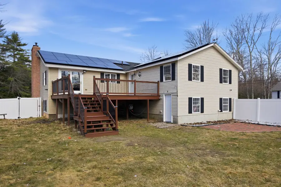 38 Vernon Avenue, Rochester, NH 03867 - #3