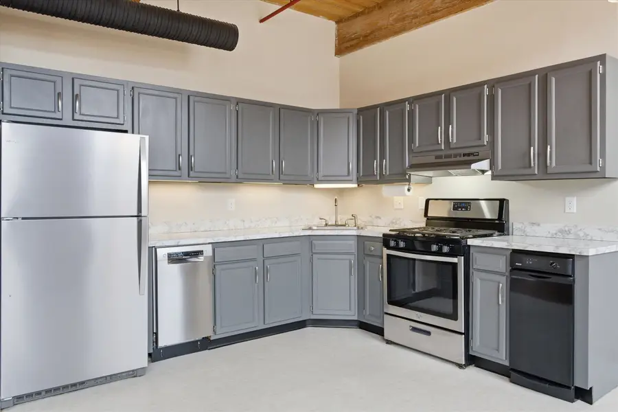 470 Silver Street #222, Manchester, NH 03103 - #3