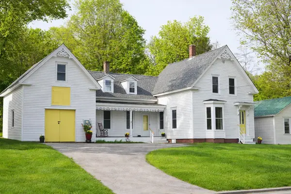 75 Highland Street, Plymouth, NH 03264