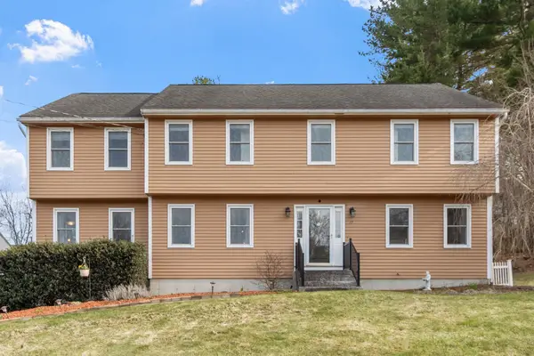 17 Bicentennial Drive, Nashua, NH 03062
