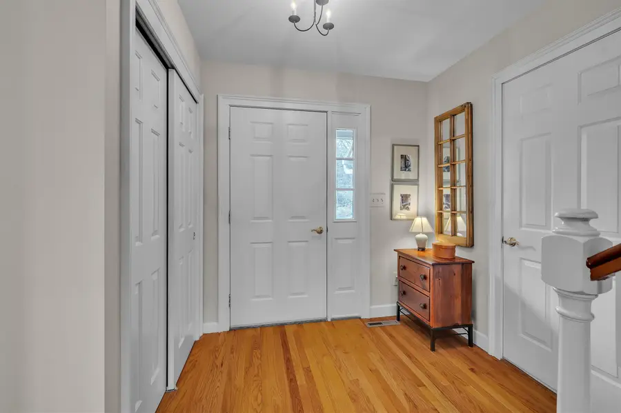 56 Peninsula Drive, Stratham, NH 03885 - #2