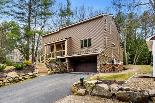 11 Windsor Boulevard, Londonderry, NH 03053