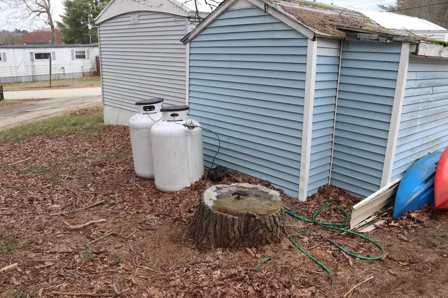 18 Woodlawn Drive, Allenstown, NH 03275 - #2