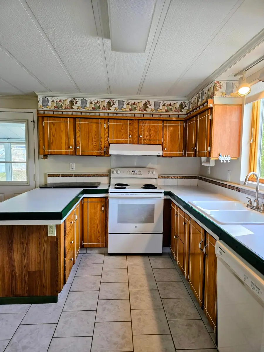 1 Marsh Hill Circle, Tilton, NH 03276 - #2