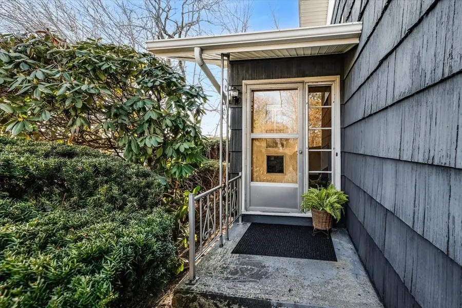 500 Mammoth Road, Manchester, NH 03104 - #3