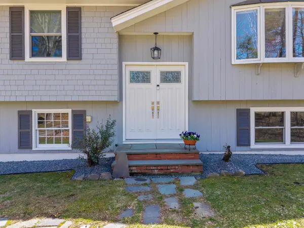 14 Ambler Way, Durham, NH 03824