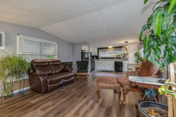 4 Clovercrest Drive, Nashua, NH 03062