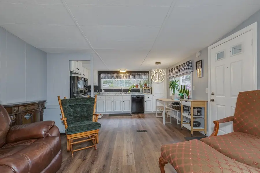 4 Clovercrest Drive, Nashua, NH 03062 - #3