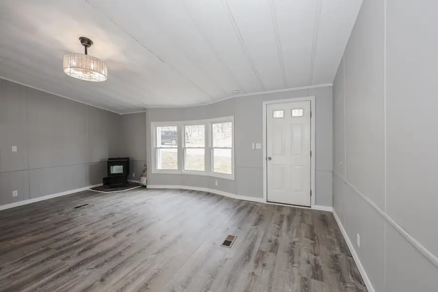 24 Donald Drive, Goffstown, NH 03045 - #2